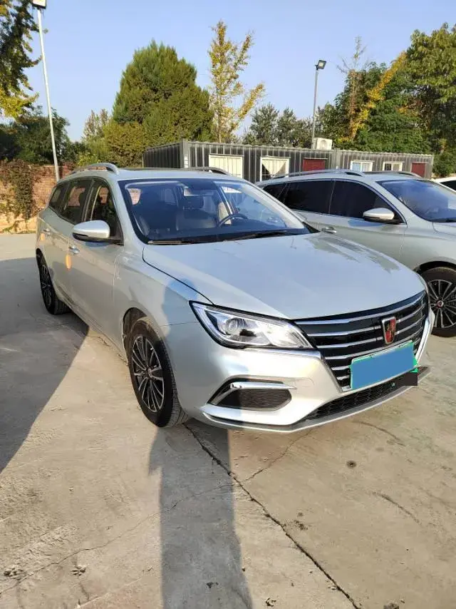 2018 ROEWE EI5 thumbnail 3