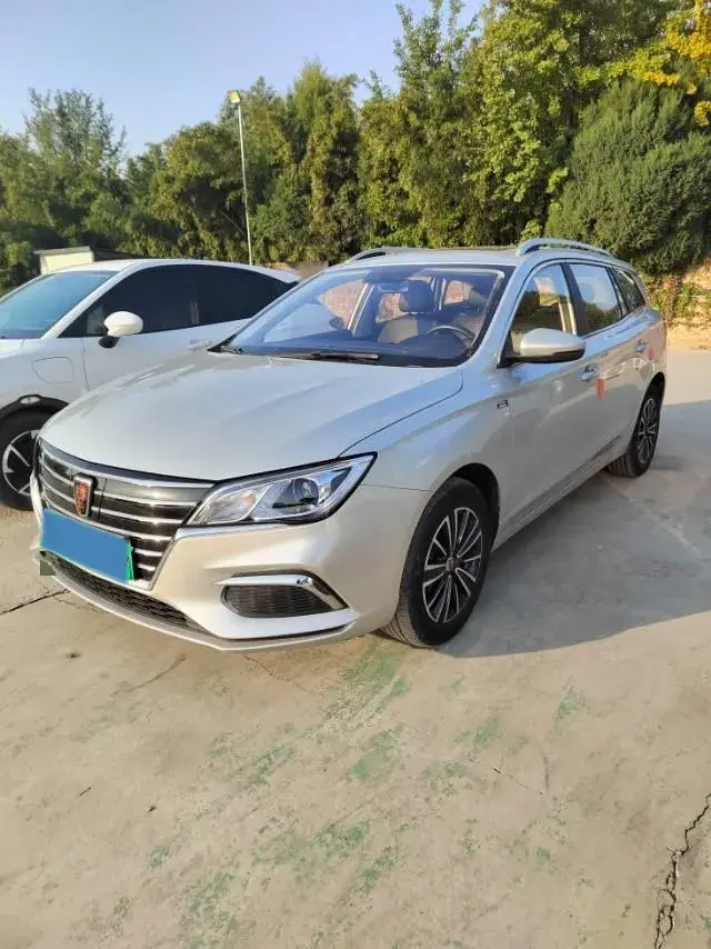 2018 ROEWE EI5 view 1