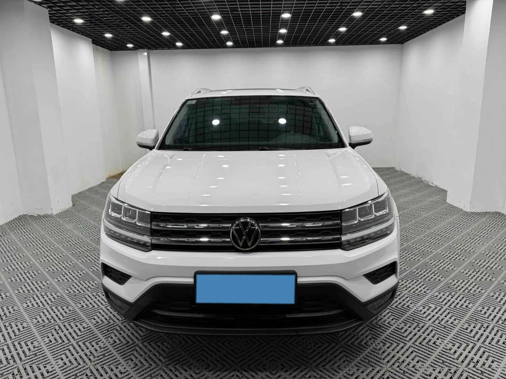 2021 VOLKSWAGEN THARU thumbnail 3