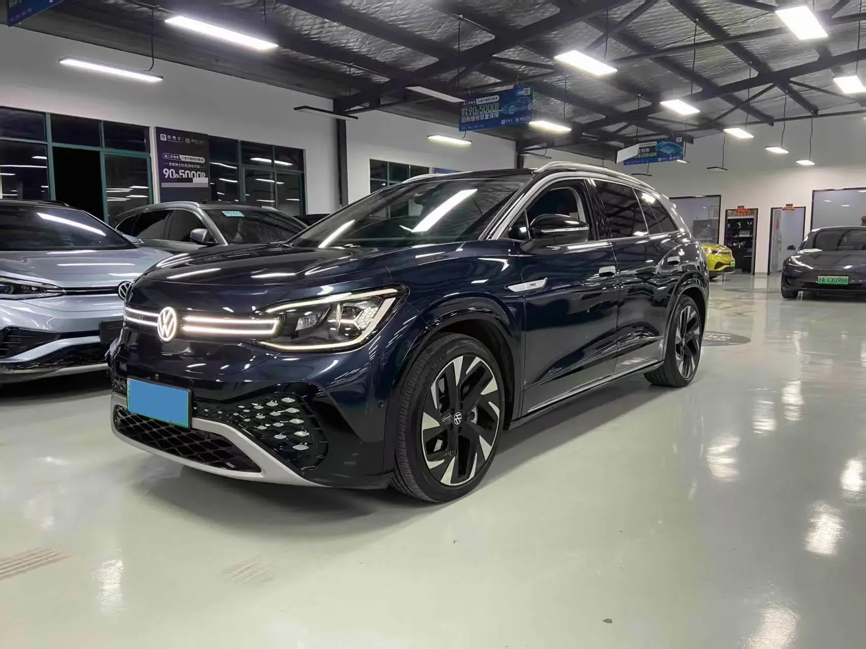 2021 VOLKSWAGEN ID.6 view 1