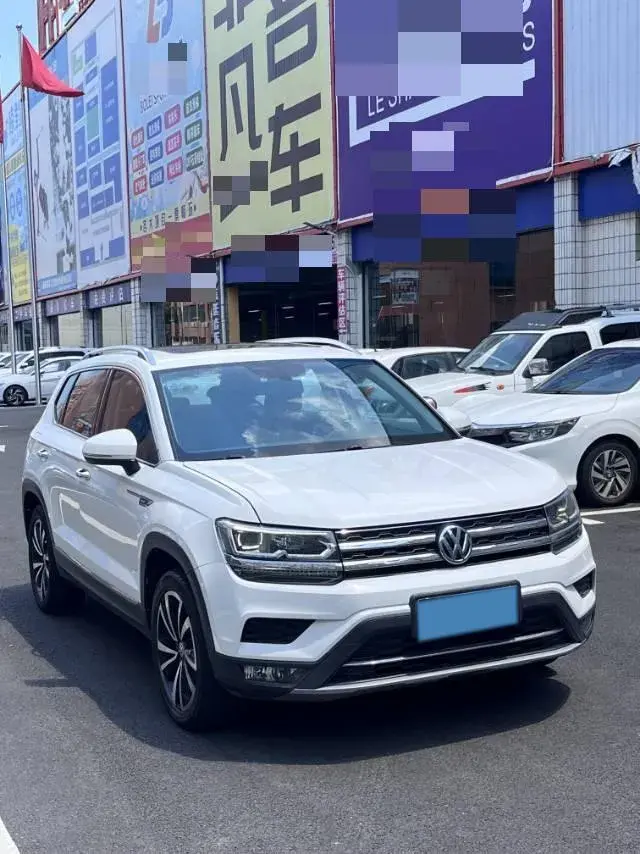 2019 VOLKSWAGEN THARU thumbnail 3