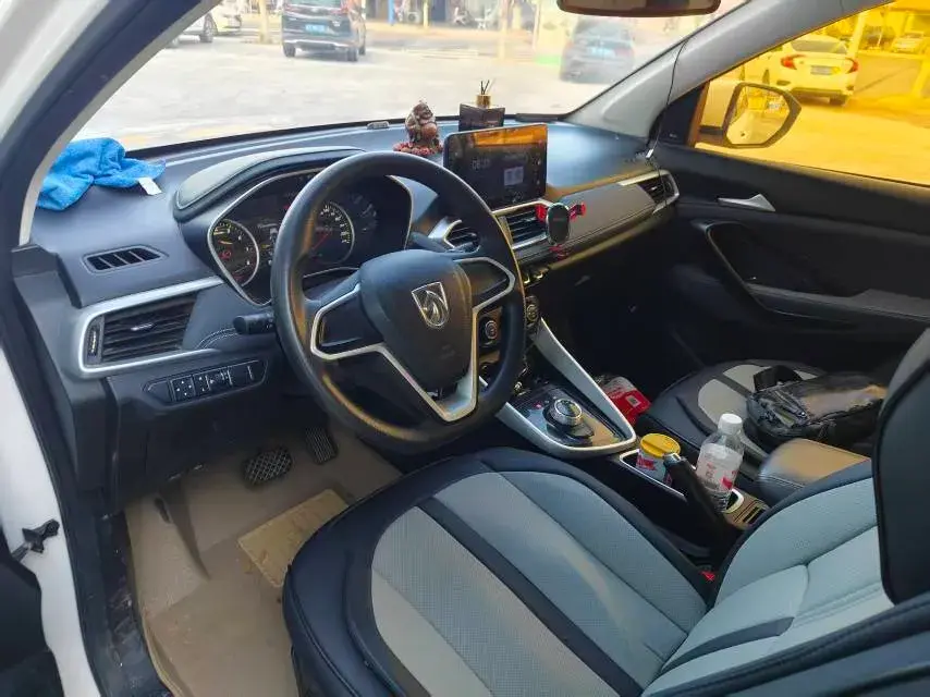 2018 BAOJUN 530 thumbnail 2