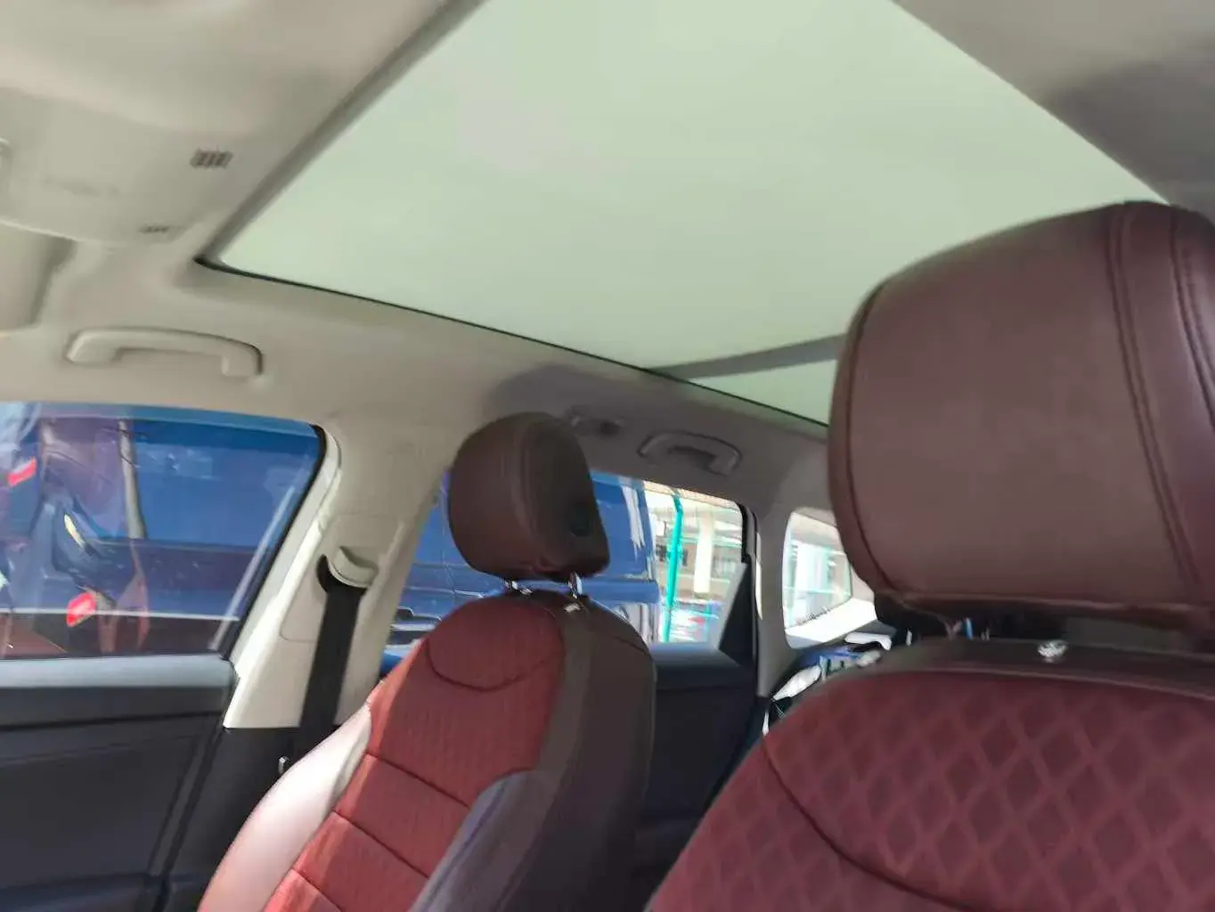 2019 VOLKSWAGEN THARU thumbnail 3