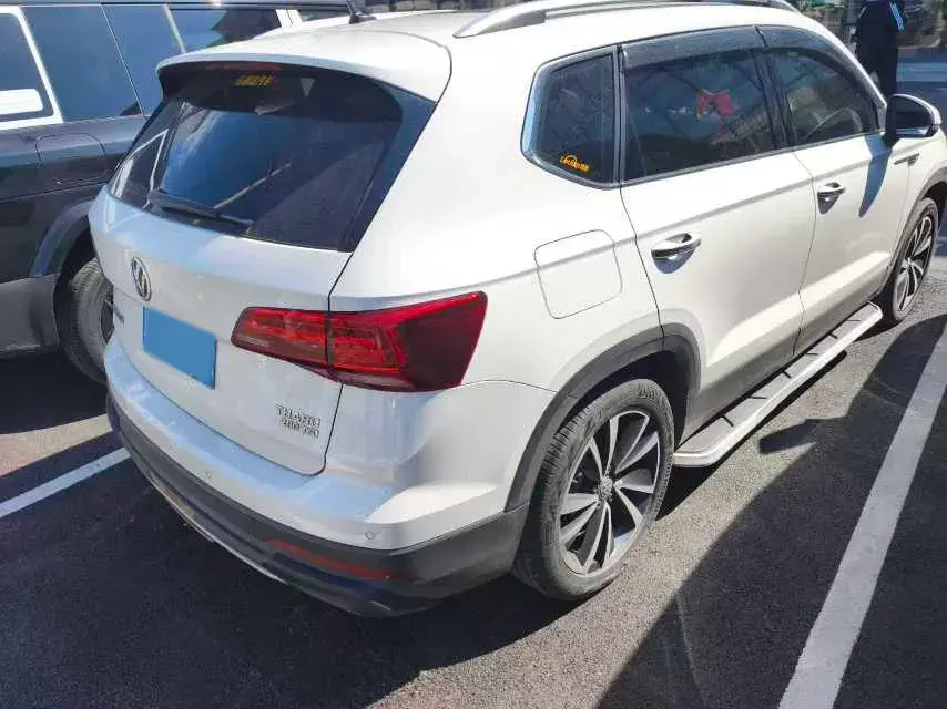 2019 VOLKSWAGEN THARU thumbnail 2