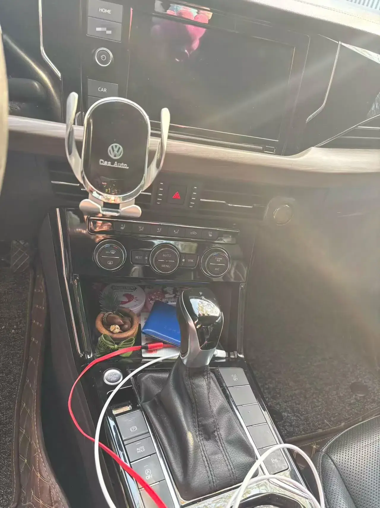 2019 VOLKSWAGEN PASSAT thumbnail 3