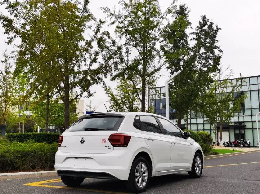 2021 VOLKSWAGEN POLO thumbnail 4