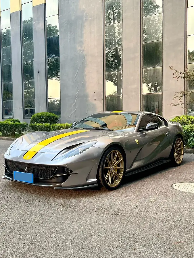 2017 Ferrari 812 6.5L 800HP V12 7DCT