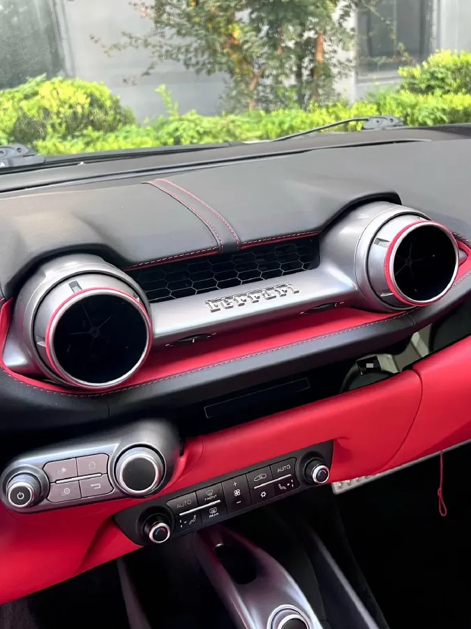 2017 Ferrari 812 6.5L 800HP V12 7DCT,autocango,china used car exporter,china ev exporter,chinese used car exporter,chinese used ev exporter