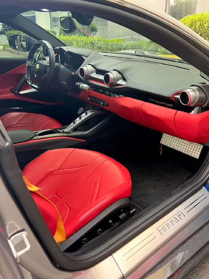 2017 Ferrari 812 6.5L 800HP V12 7DCT,autocango,china used car exporter,china ev exporter,chinese used car exporter,chinese used ev exporter