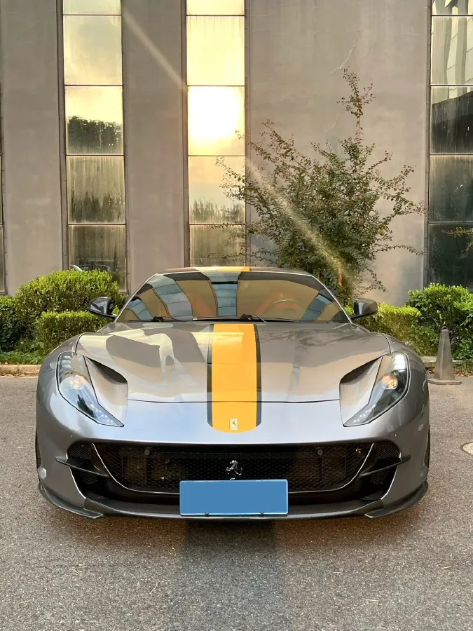 2017 Ferrari 812 6.5L 800HP V12 7DCT,autocango,china used car exporter,china ev exporter,chinese used car exporter,chinese used ev exporter