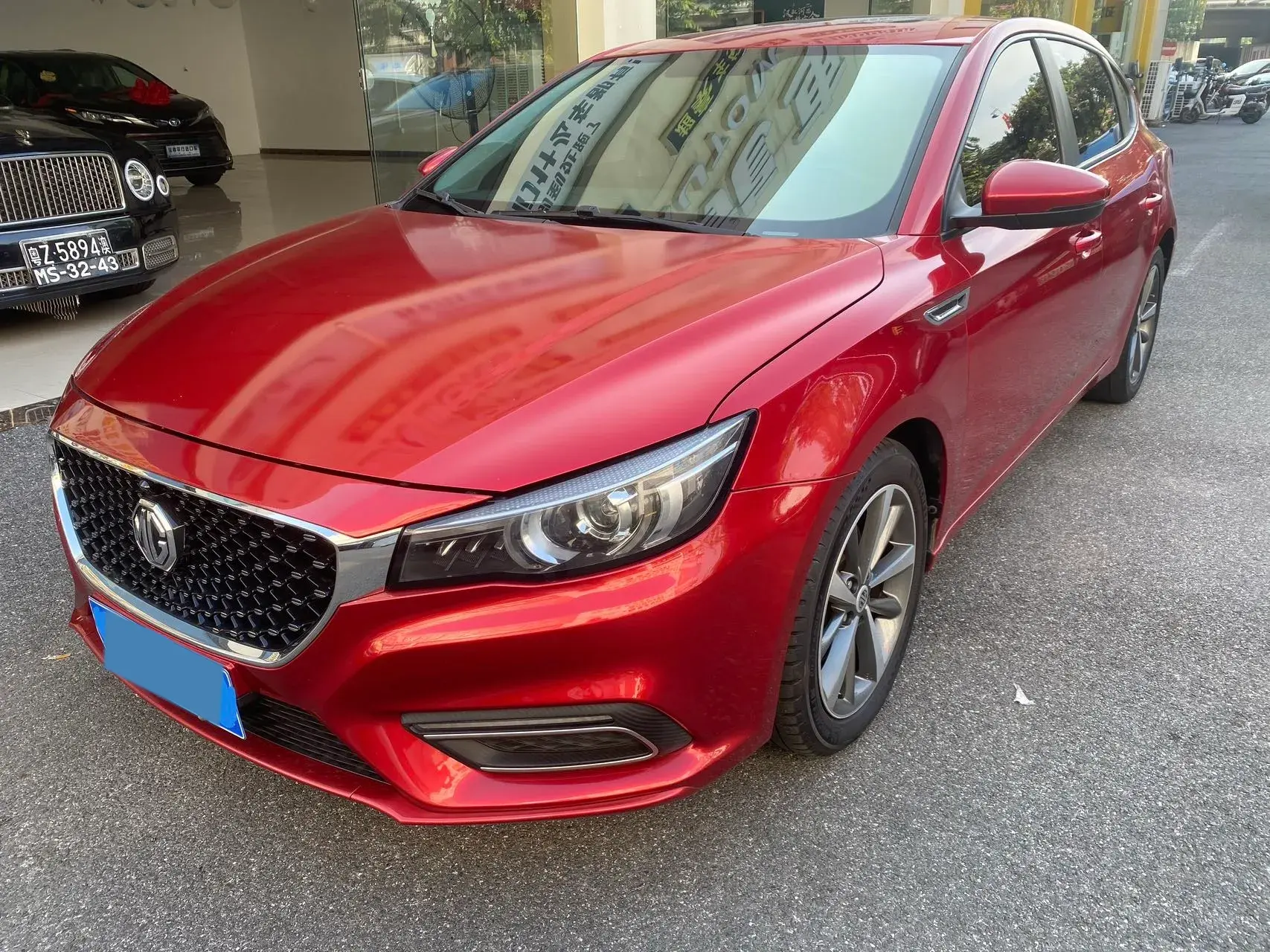 2019 MG MG6 view 1