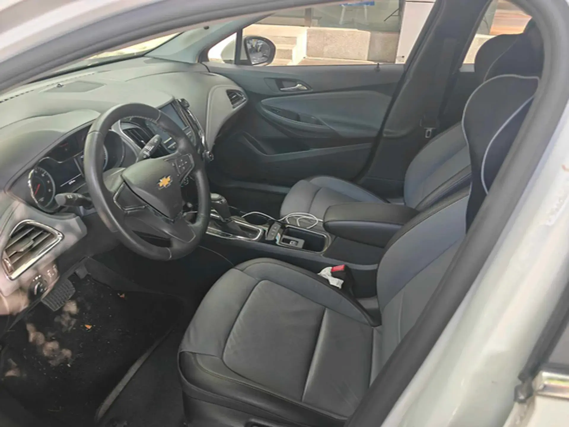 2018 CHEVROLET CRUZE thumbnail 4