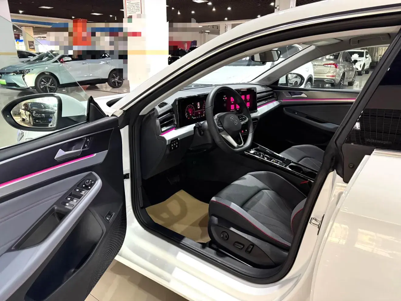 2025 VOLKSWAGEN LAMANDO thumbnail 4