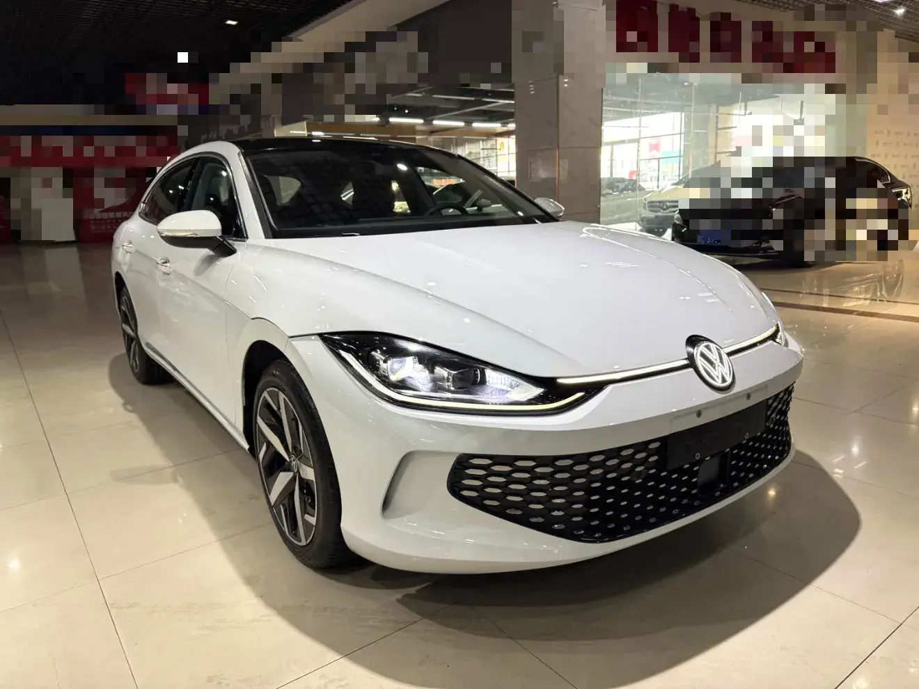 2025 VOLKSWAGEN LAMANDO thumbnail 3