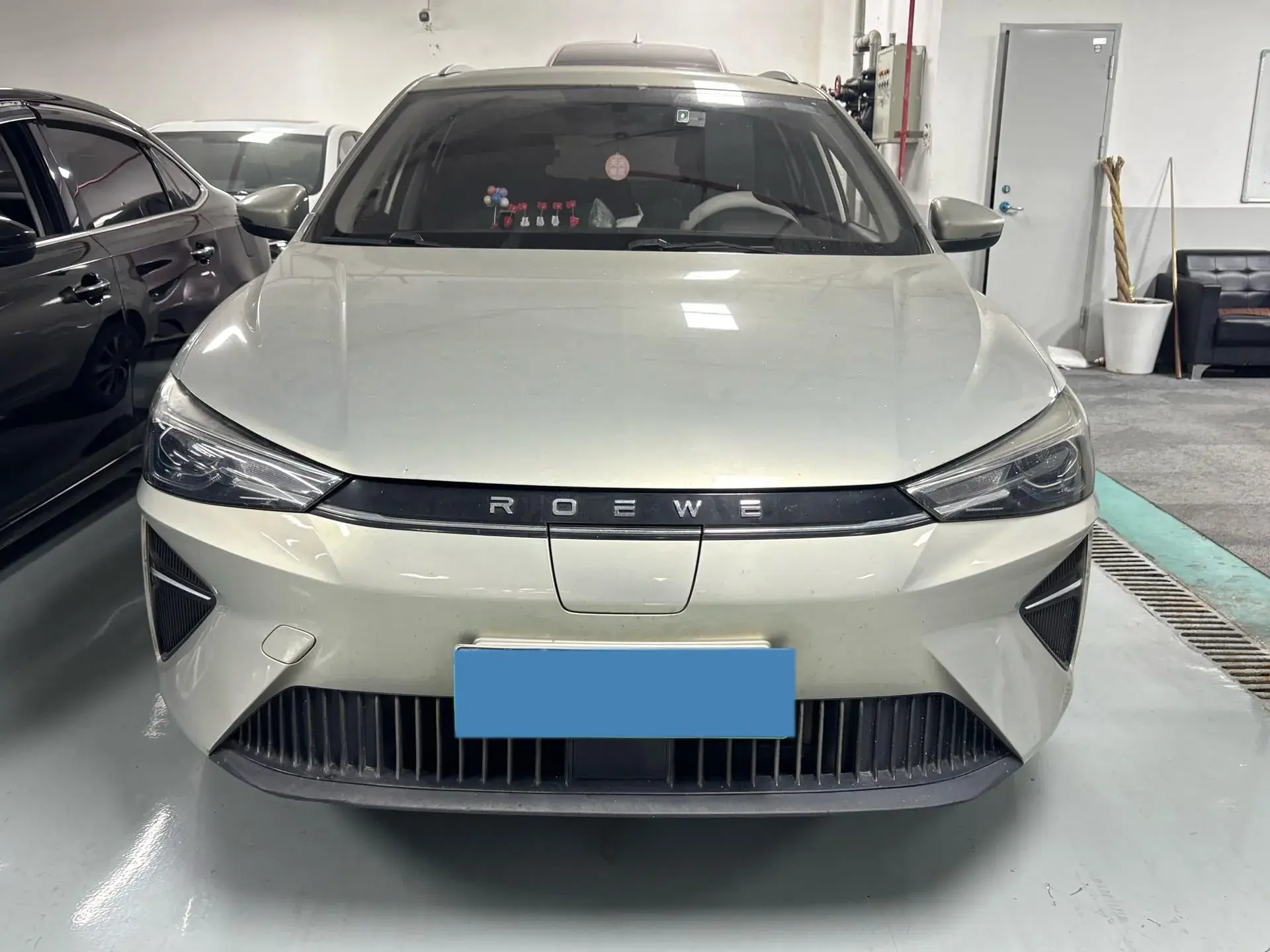 2020 ROEWE EI5 thumbnail 2