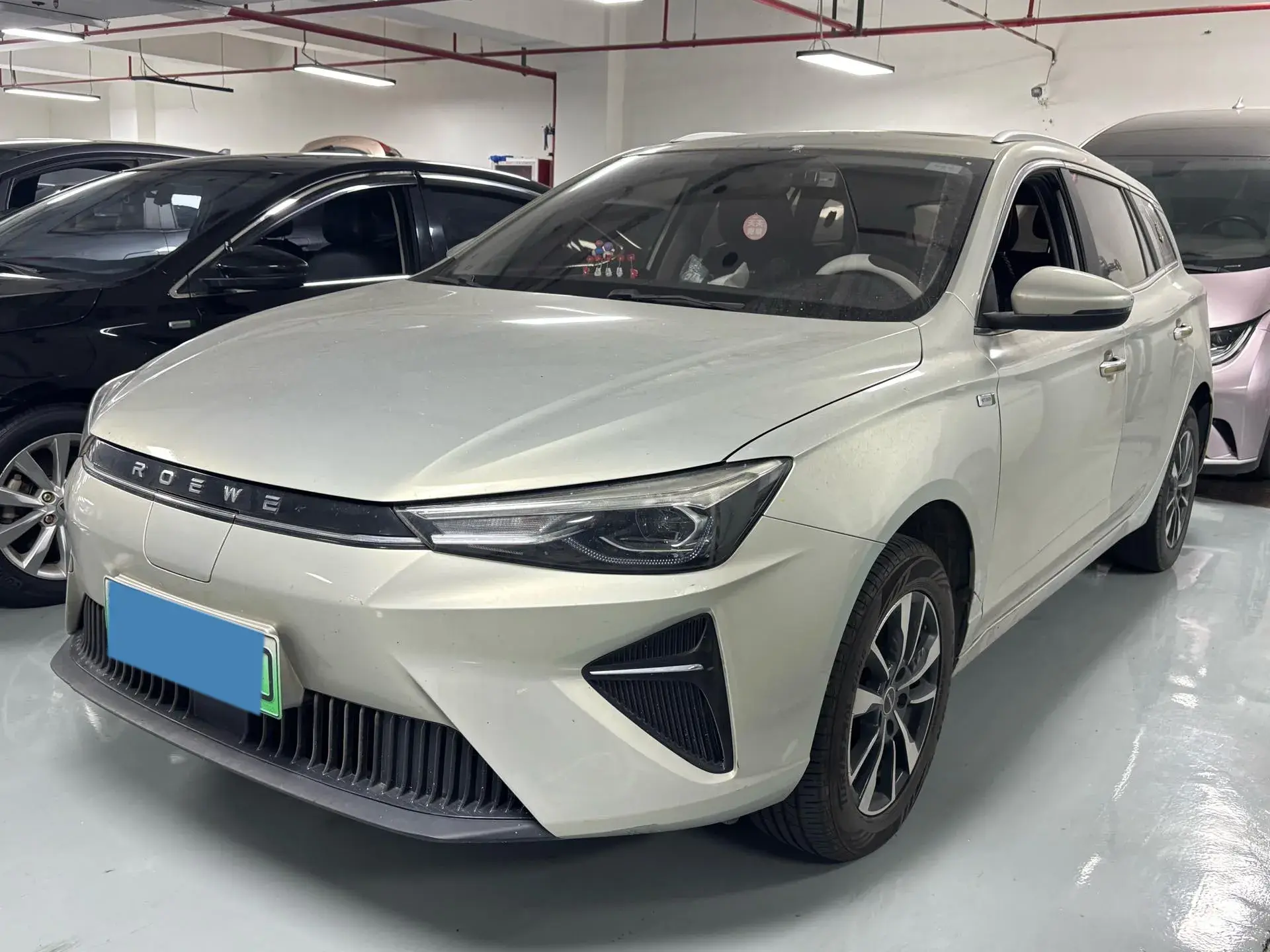 2020 ROEWE EI5 view 1