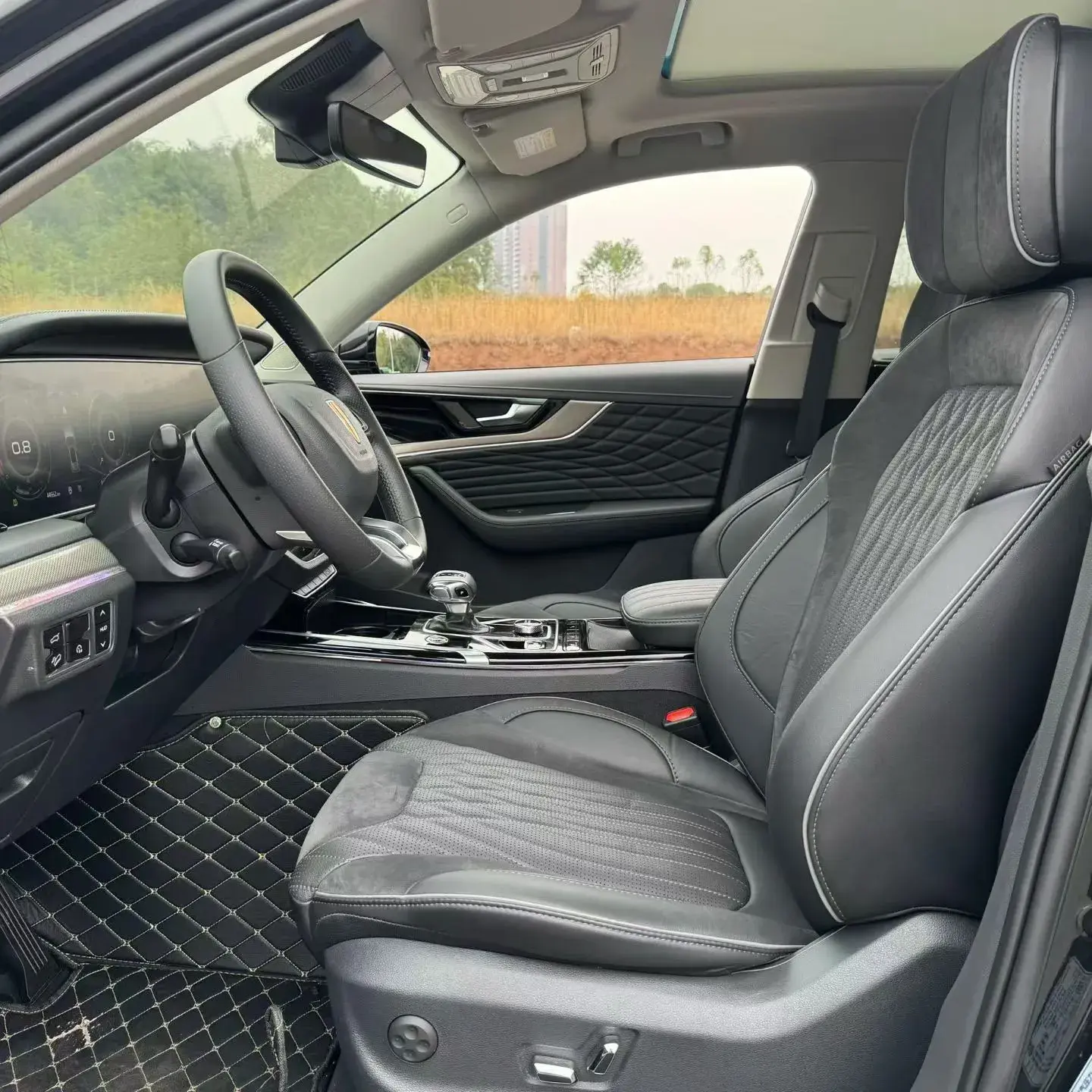 2022 HONGQI HS5 thumbnail 4