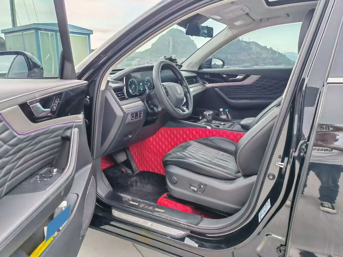 2022 HONGQI HS5 thumbnail 3