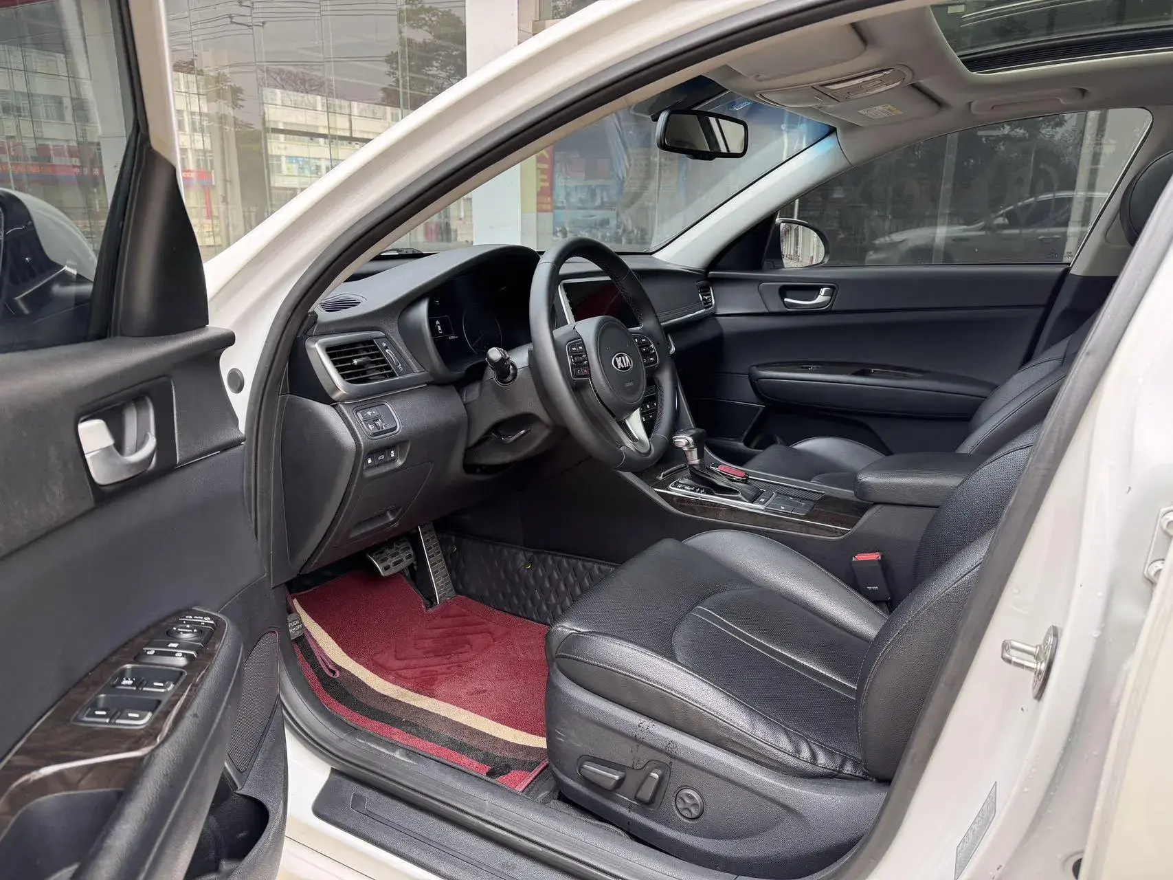 2016 KIA K5 thumbnail 4