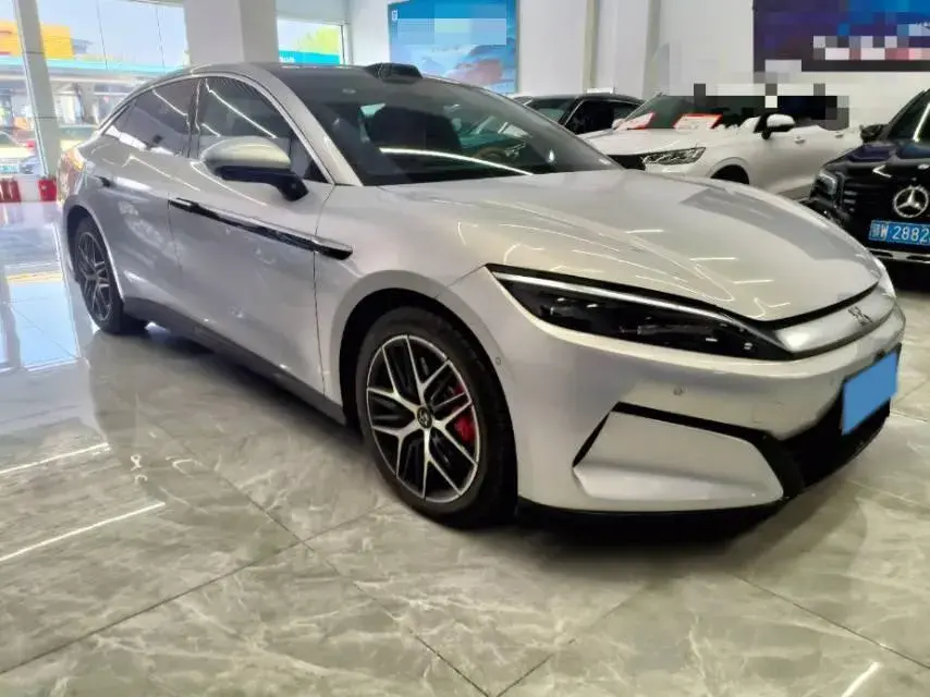 2025 BYD HANL thumbnail 2