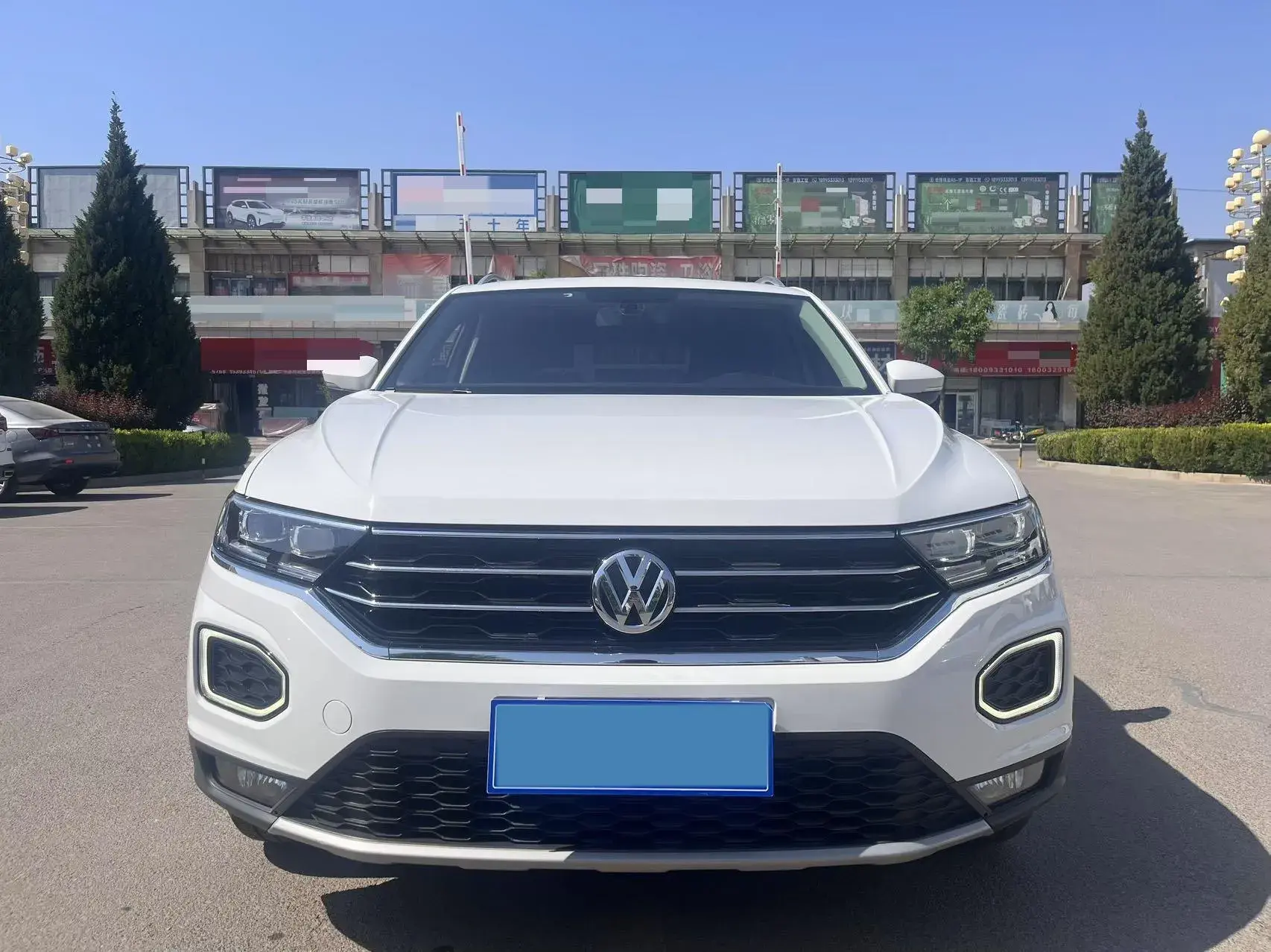 2020 VOLKSWAGEN T-ROC thumbnail 3