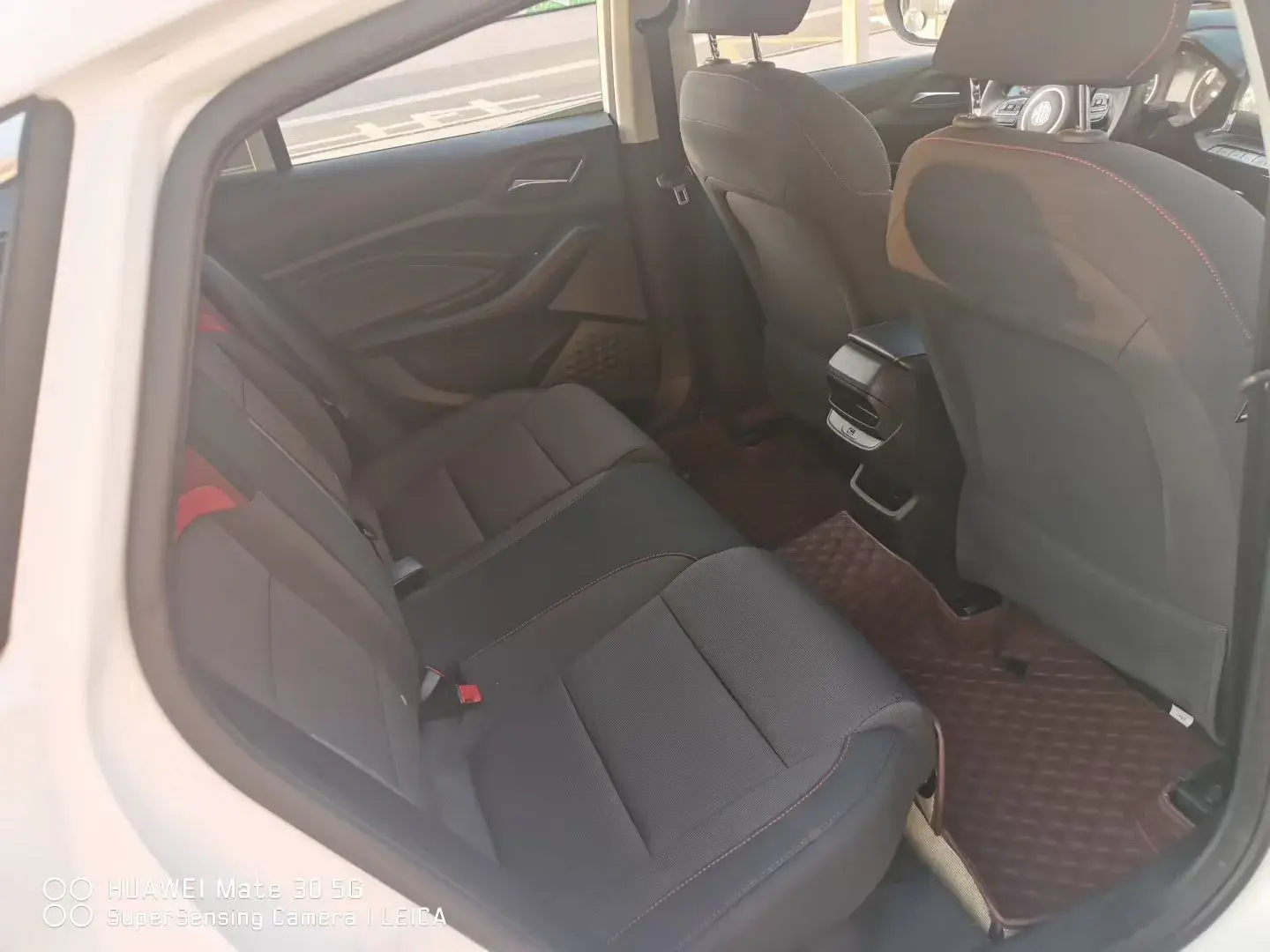 2021 MG 5 thumbnail 4