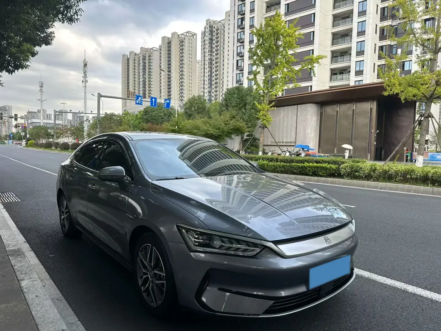 2023 BYD QIN thumbnail 3