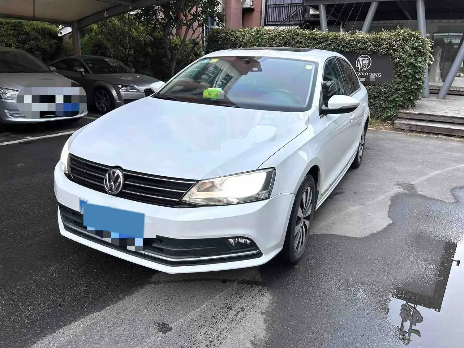 2018 VOLKSWAGEN SAGITAR view 1
