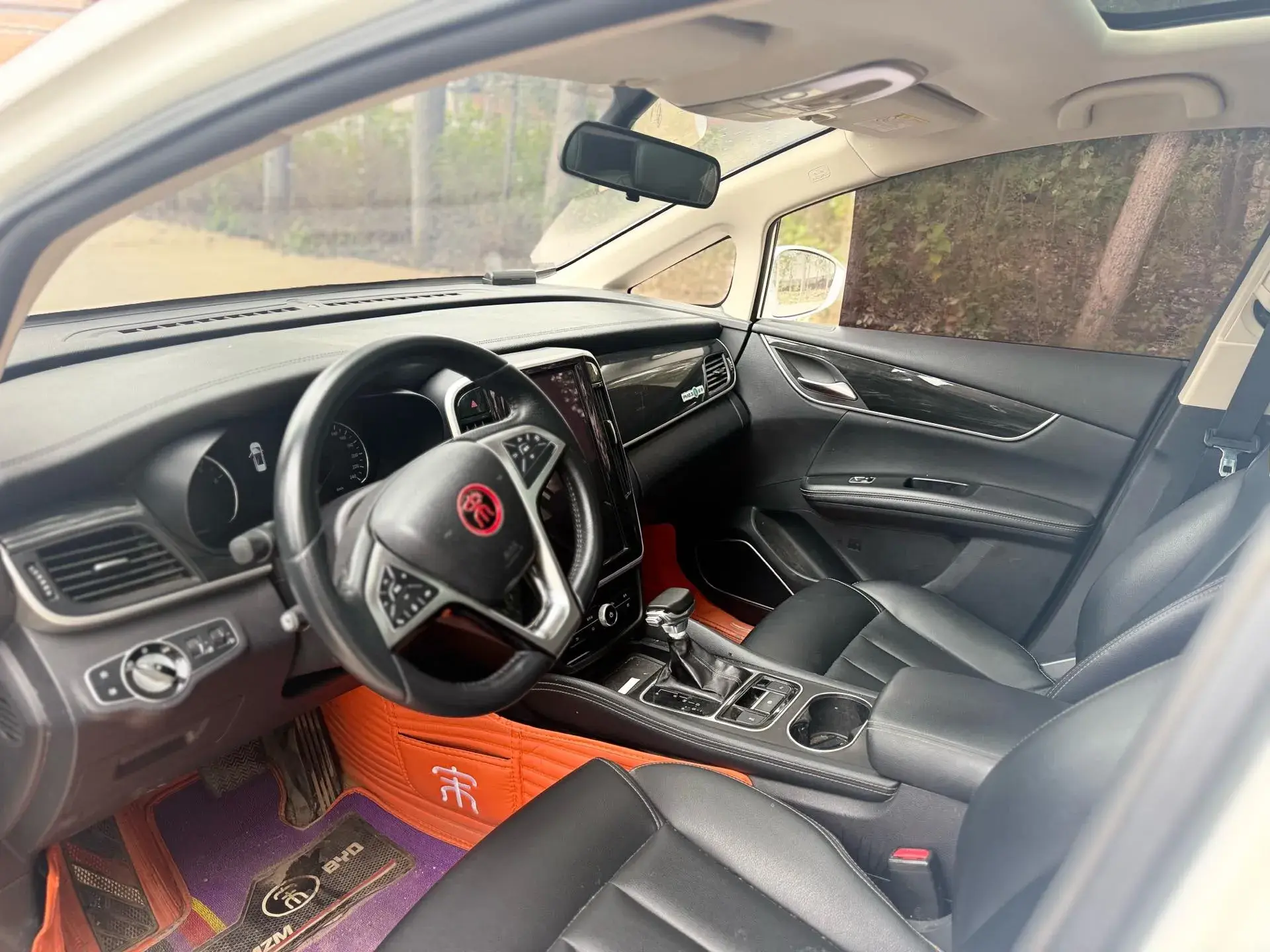 2017 BYD SONG thumbnail 4