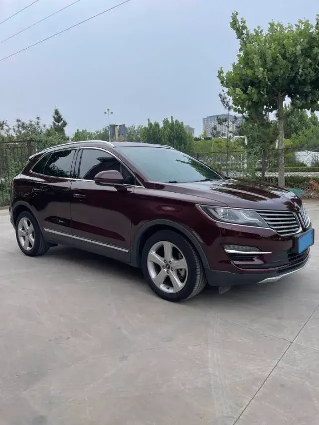 2018 LINCOLN MKC thumbnail 2
