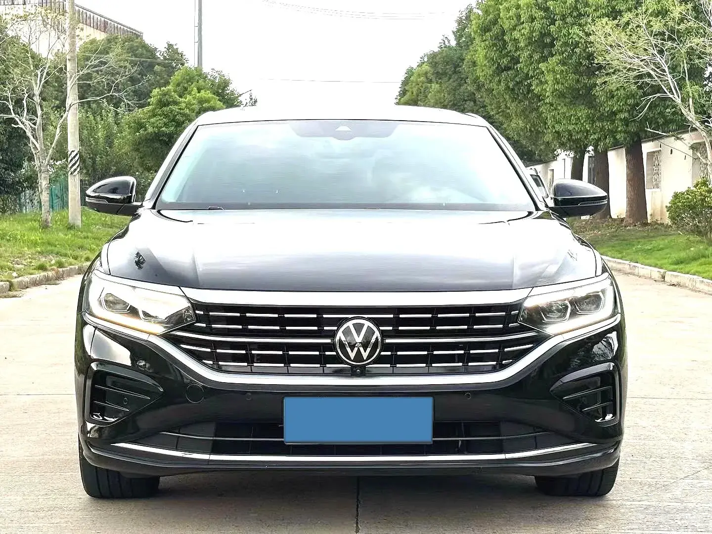 2022 VOLKSWAGEN PASSAT thumbnail 2