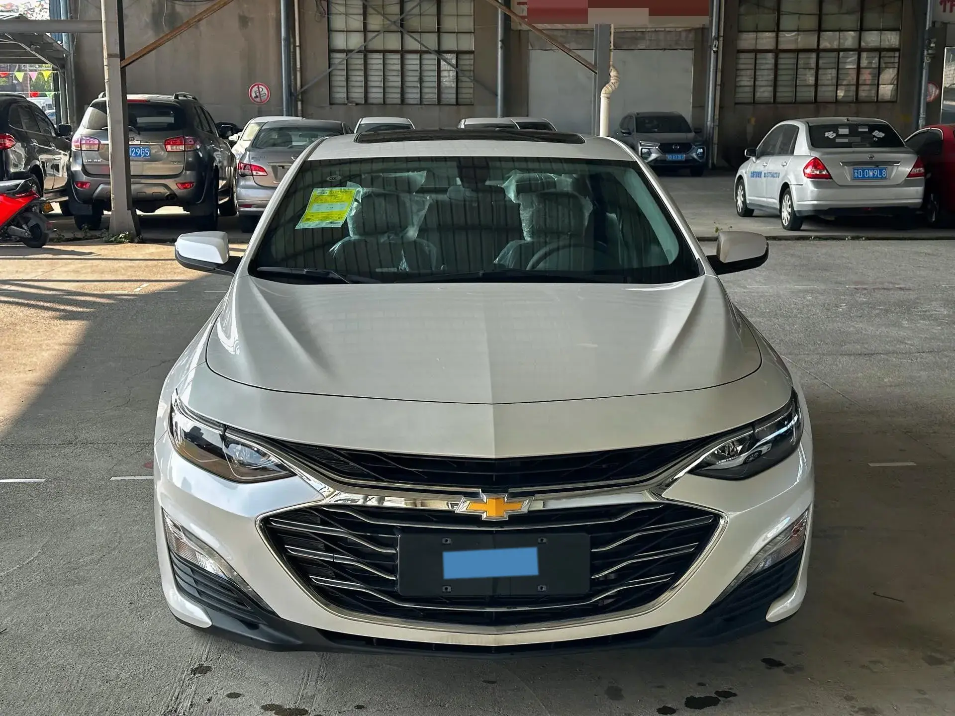 2022 CHEVROLET MALIBU thumbnail 2