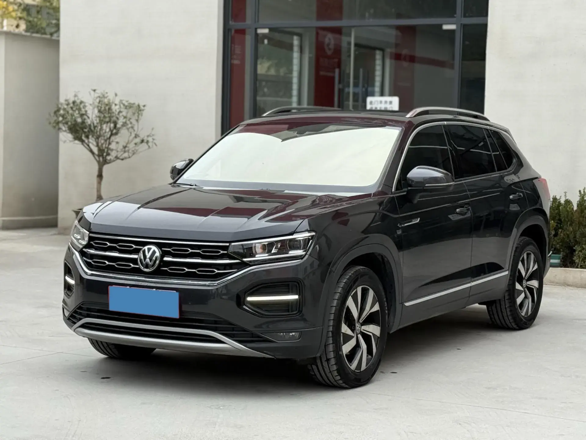 2019 VOLKSWAGEN TAYRON view 1