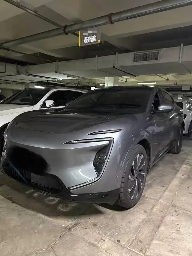 2024 AVATR 07 view 1