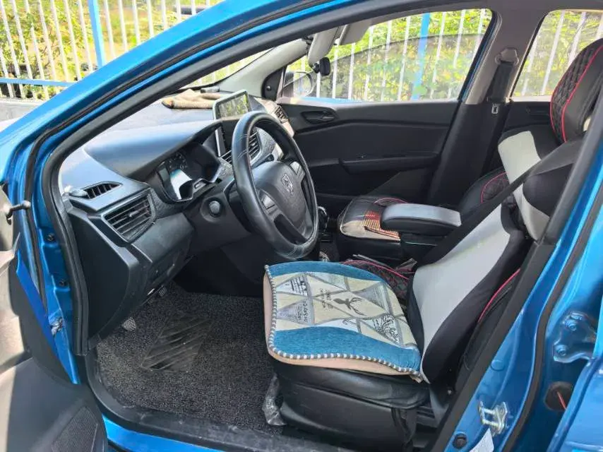 2016 BAOJUN 310 thumbnail 4