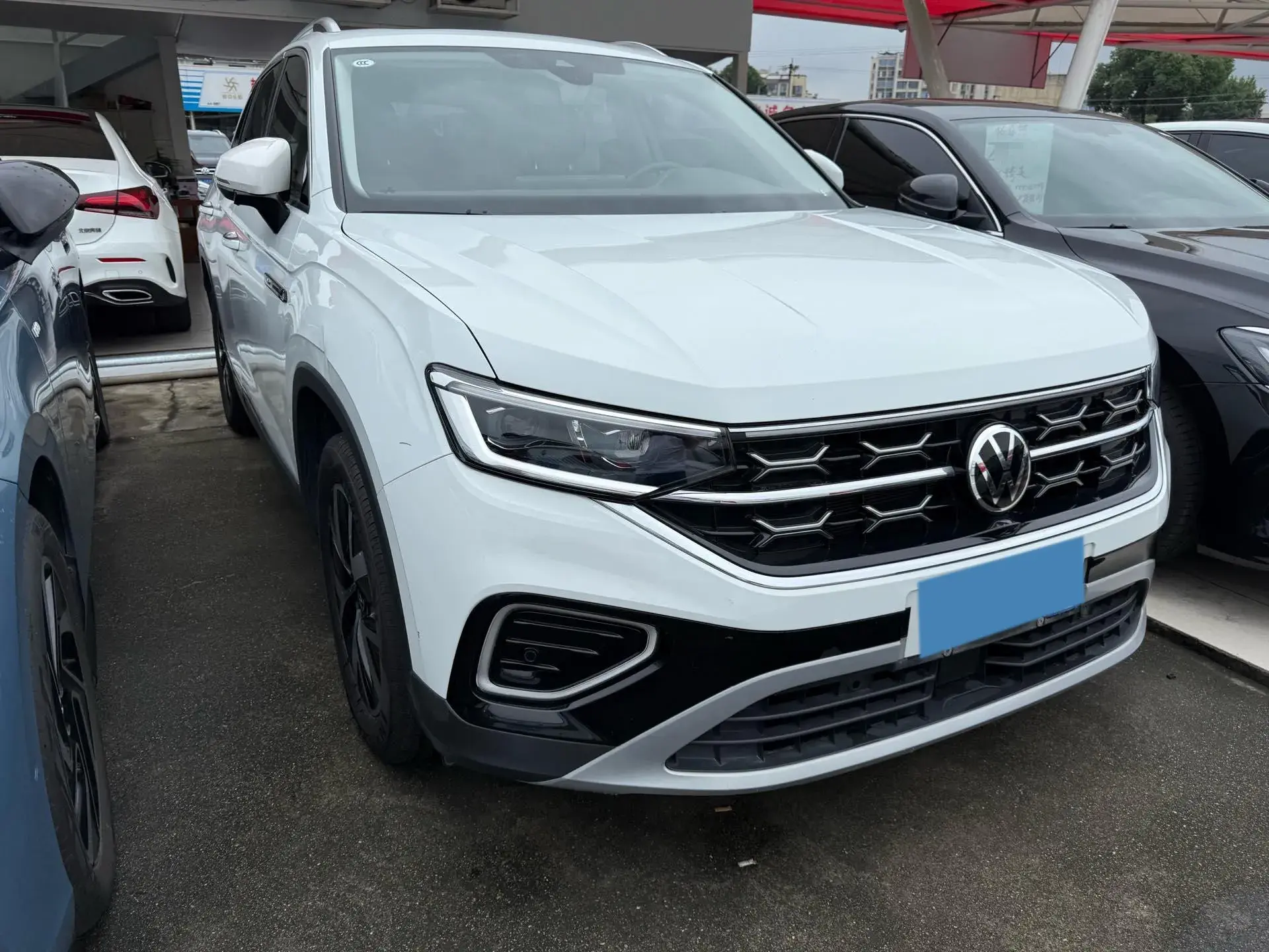 2023 VOLKSWAGEN TAYRON thumbnail 2