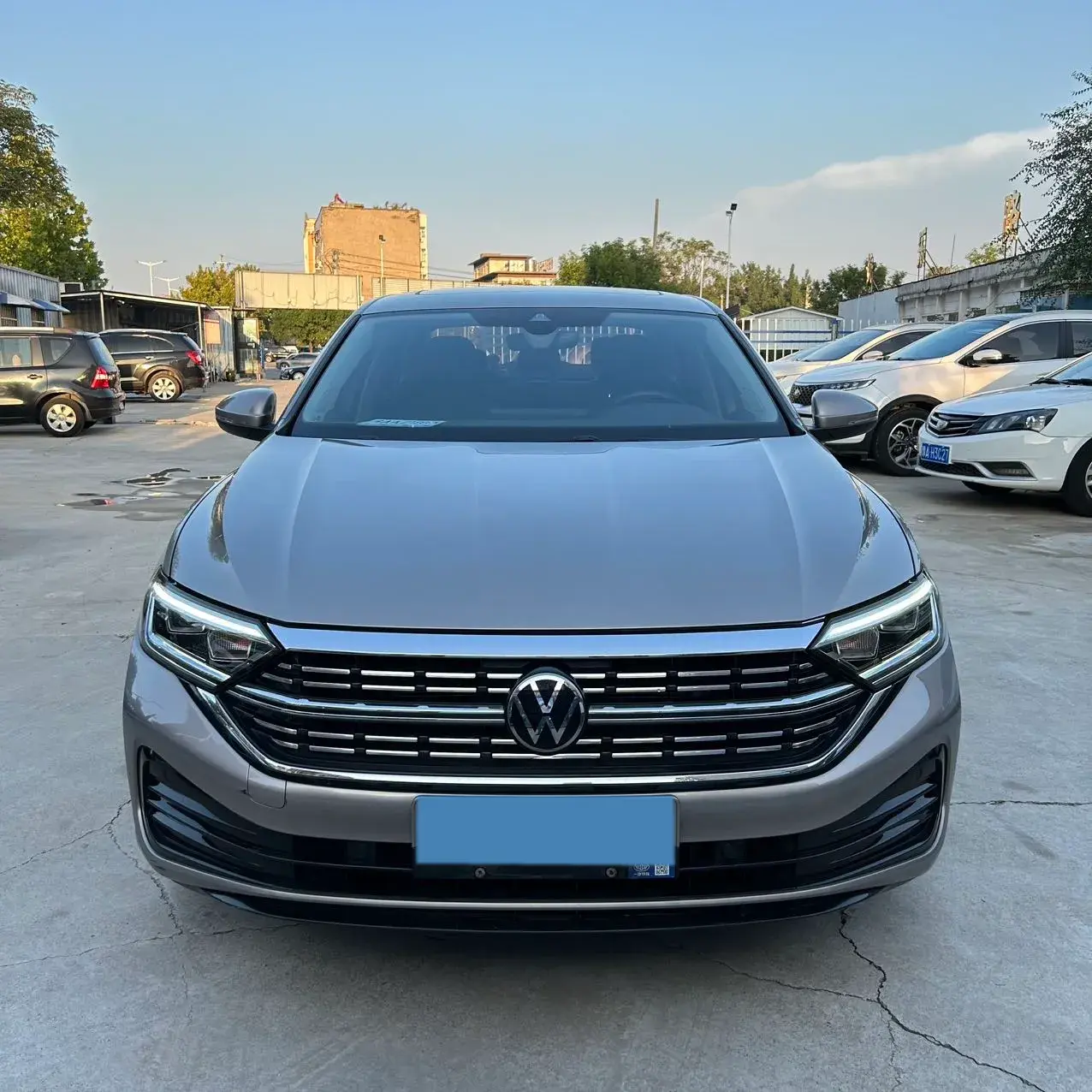 2023 VOLKSWAGEN SAGITAR thumbnail 2