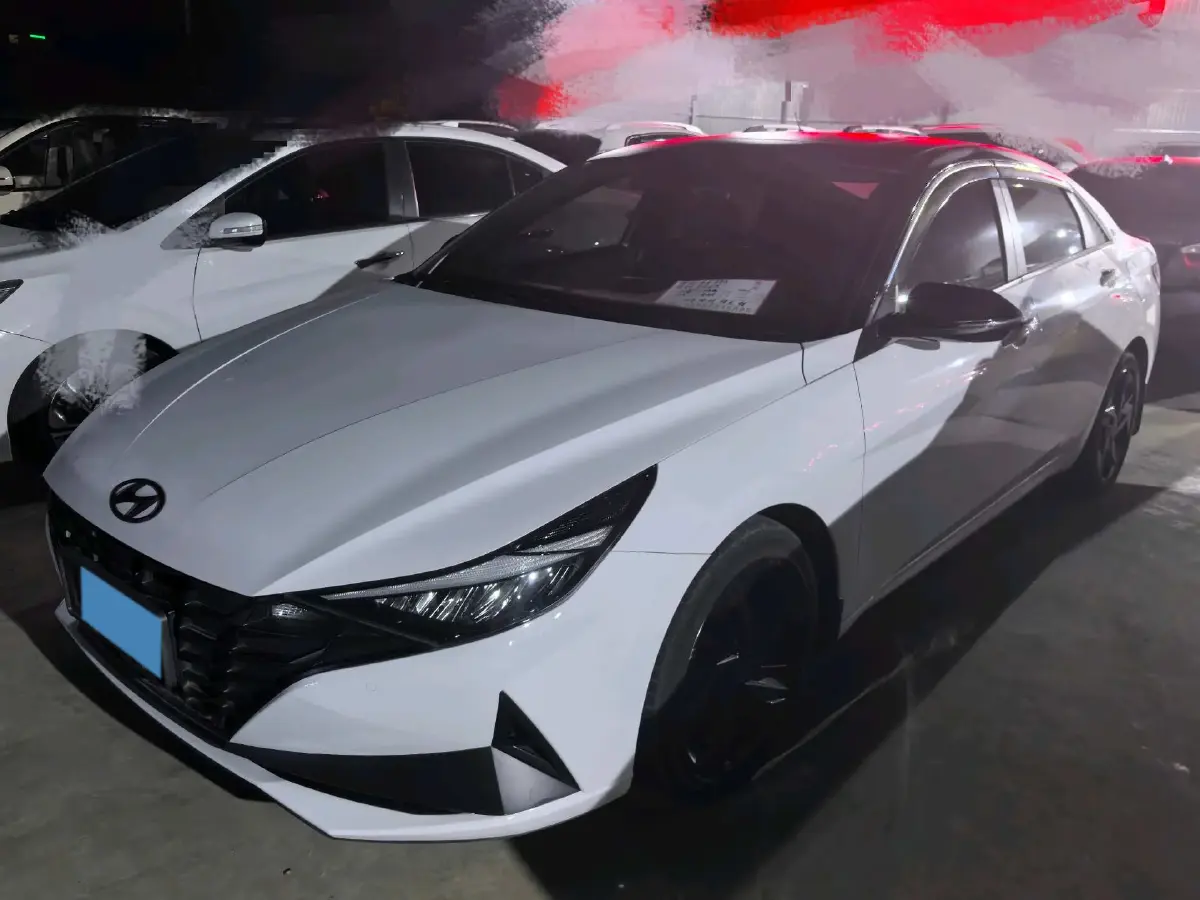 2022 Hyundai Elantra 1.5L 115HP L4 CVT