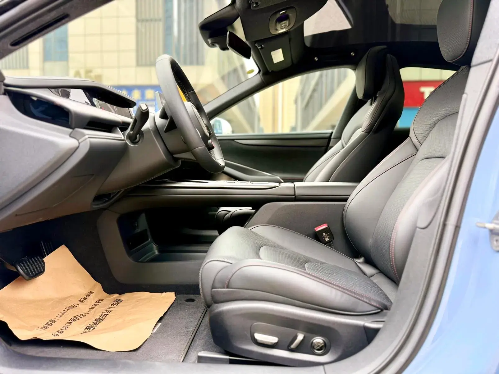 2024 MI SU7 thumbnail 4