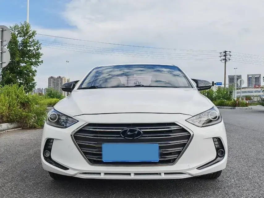 2016 HYUNDAI ELANTRA thumbnail 2