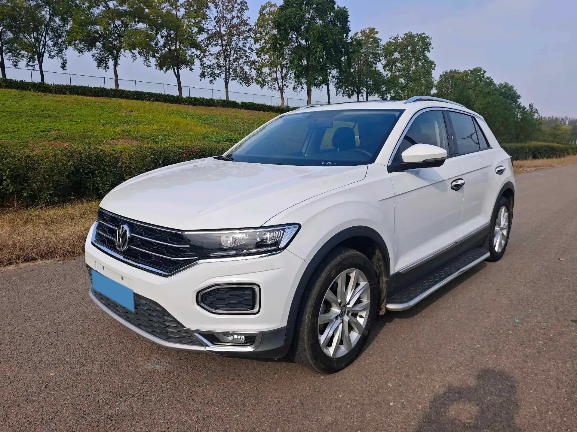 2020 VOLKSWAGEN T-ROC view 1