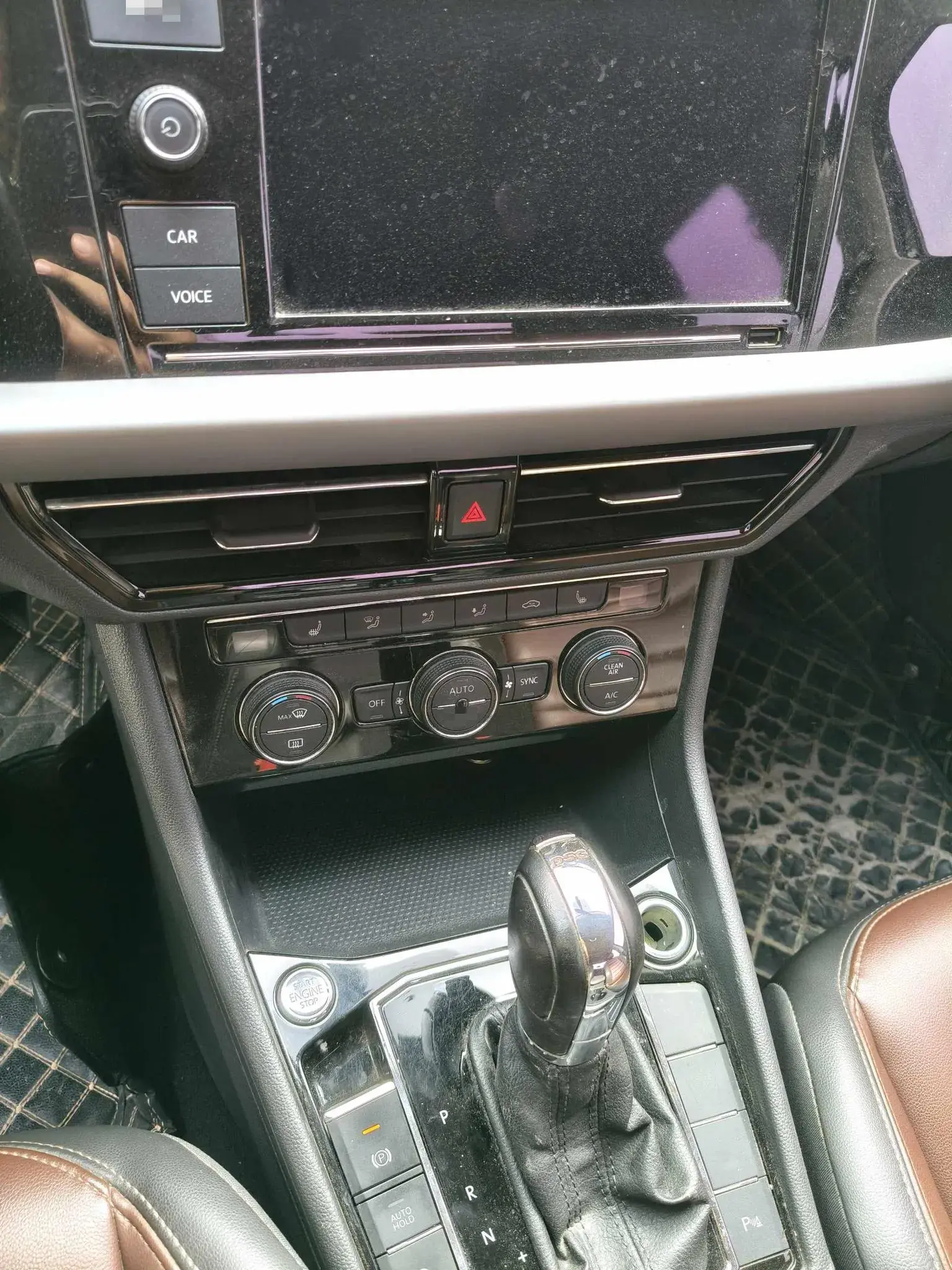 2019 VOLKSWAGEN LAVIDA thumbnail 4