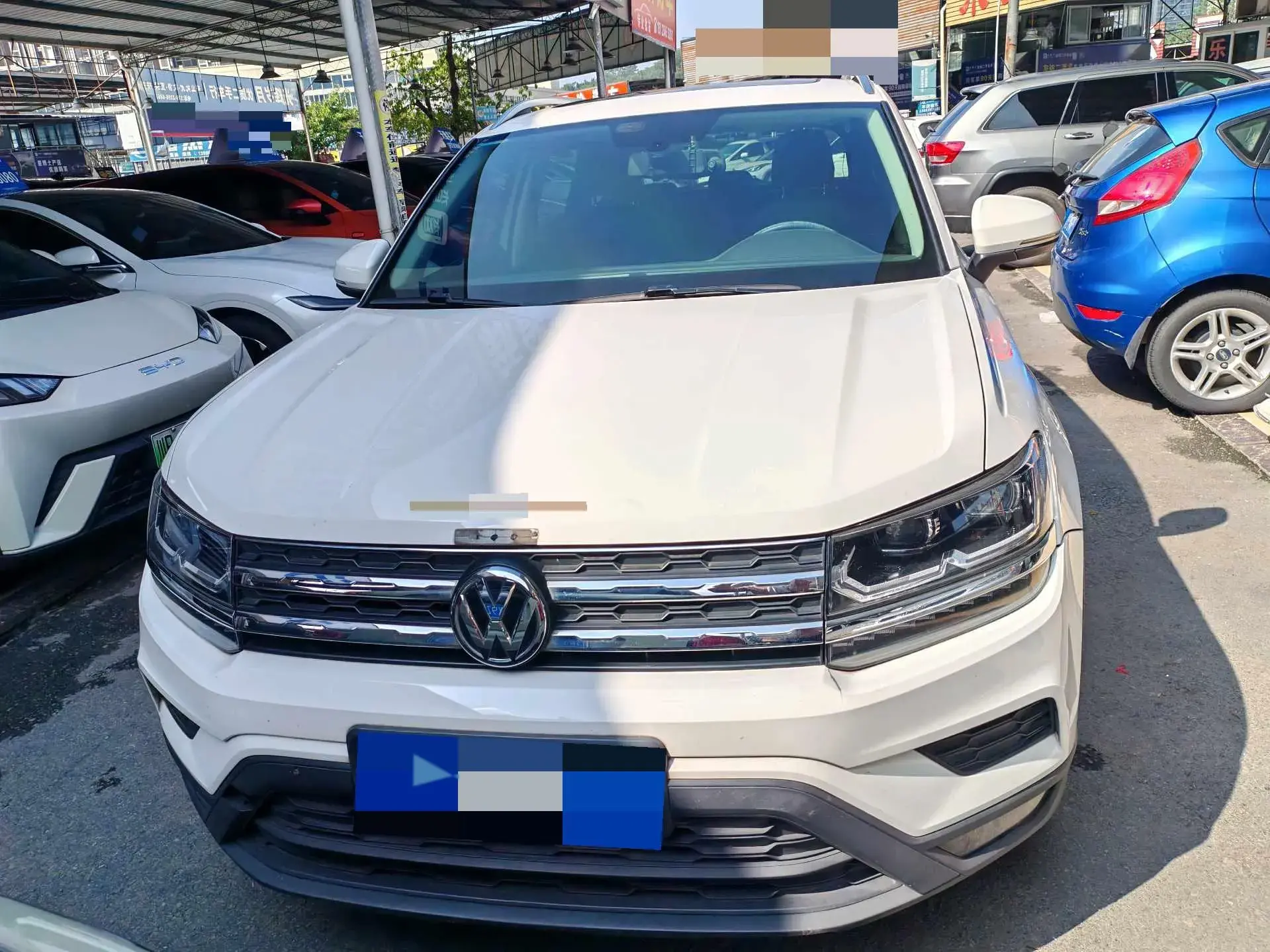 2019 VOLKSWAGEN THARU thumbnail 2