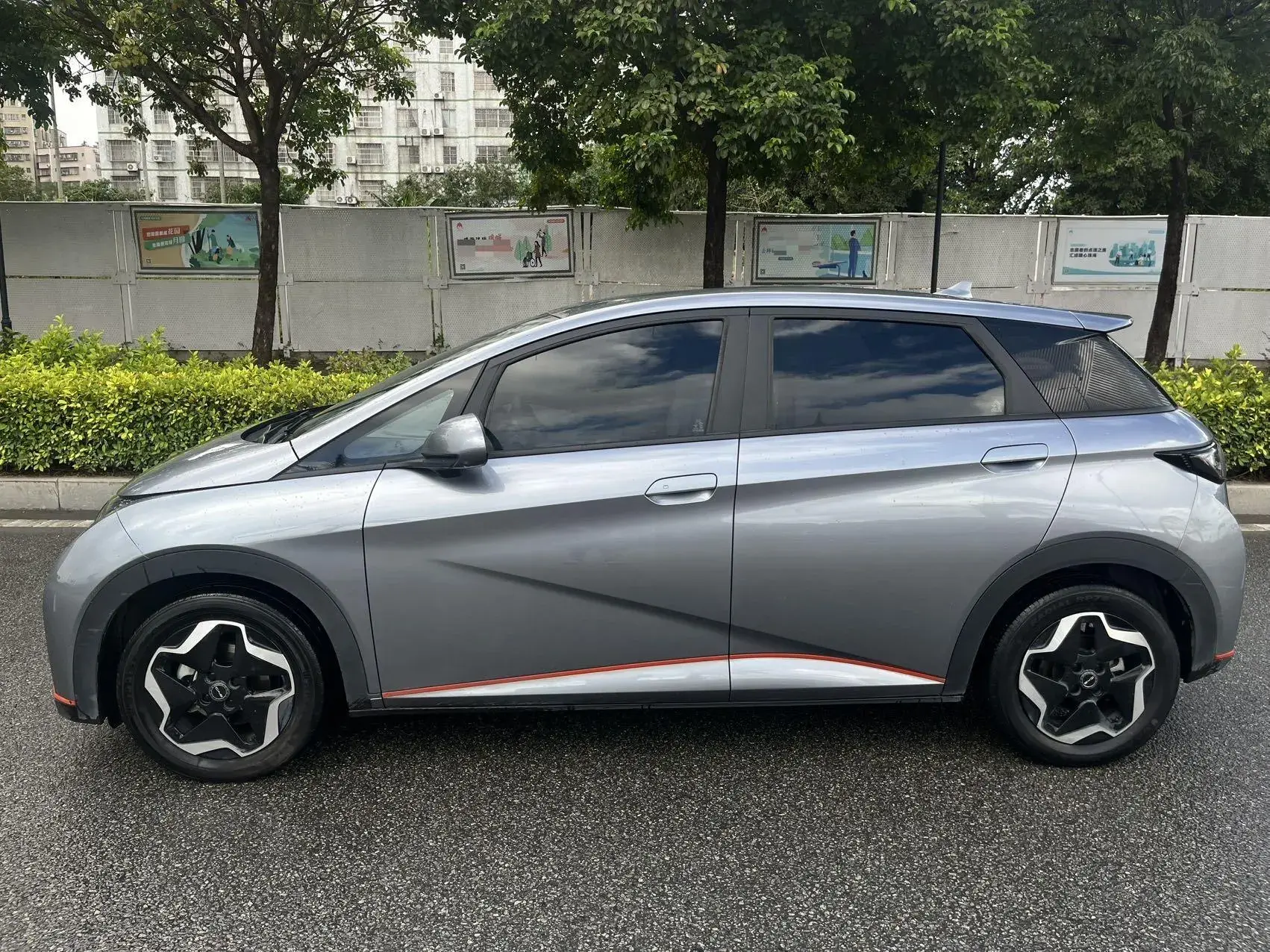 2021 BYD DOLPHIN thumbnail 4