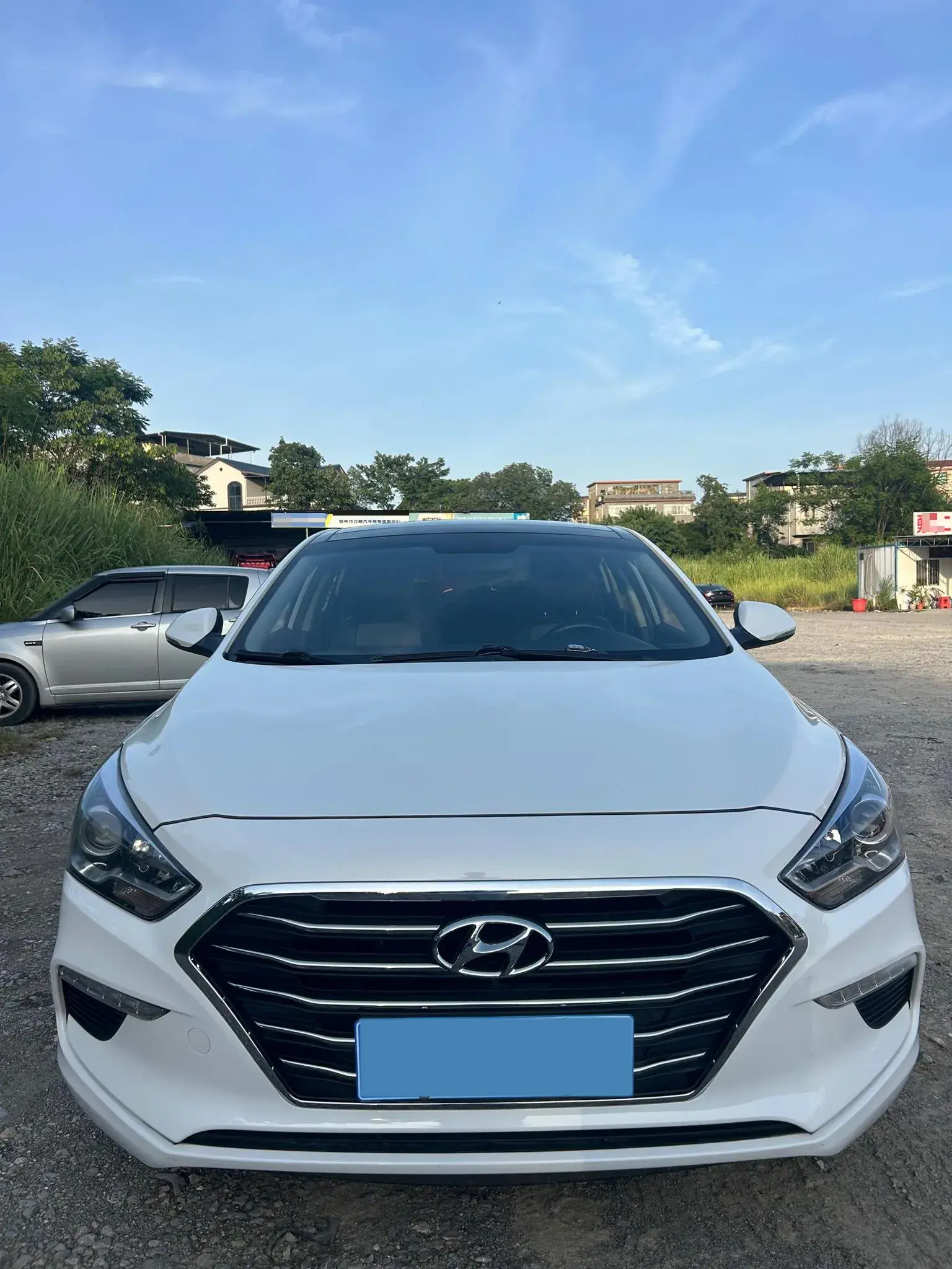 2019 HYUNDAI MISTRA thumbnail 3