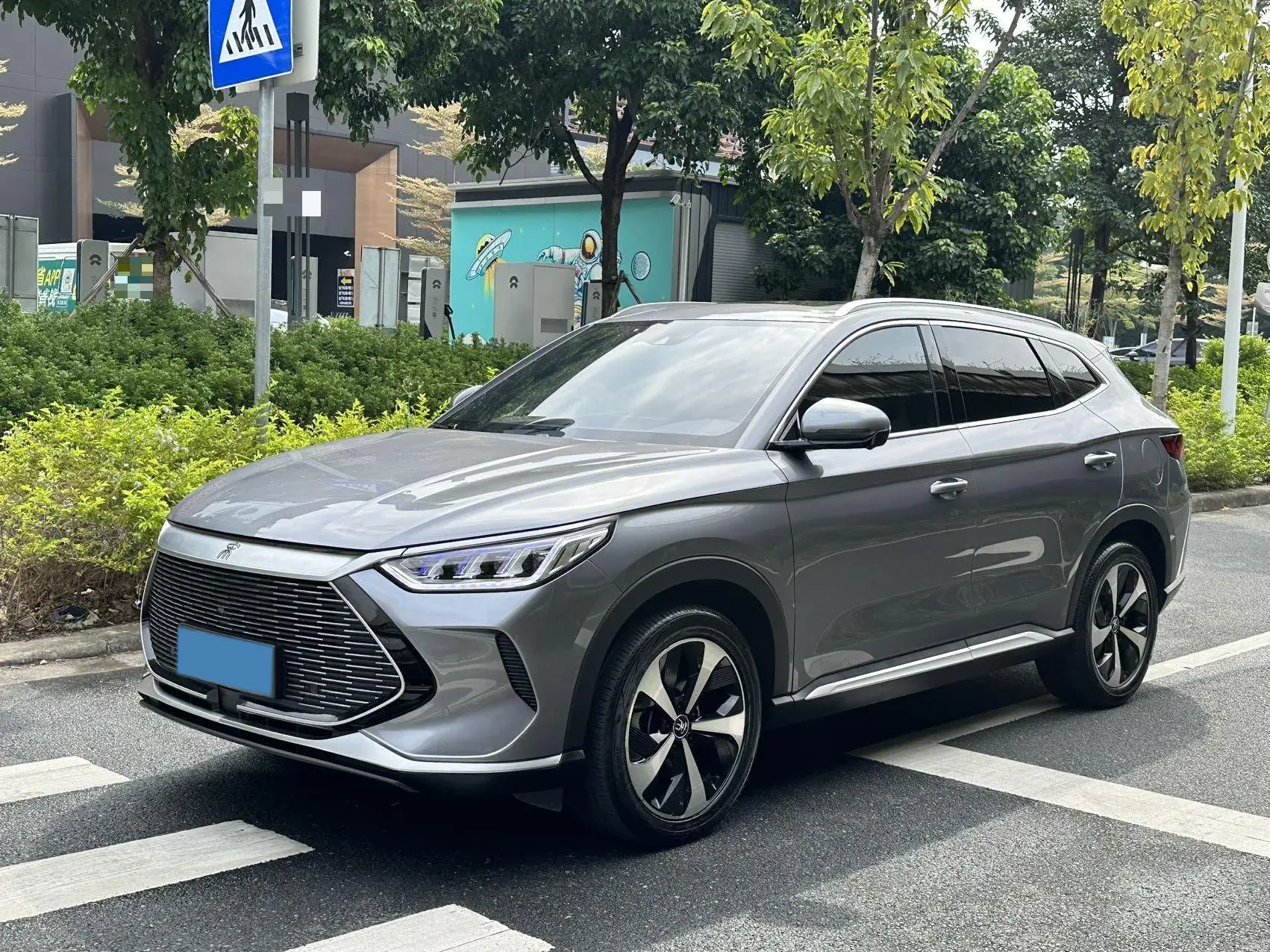 2021 BYD SONG view 1