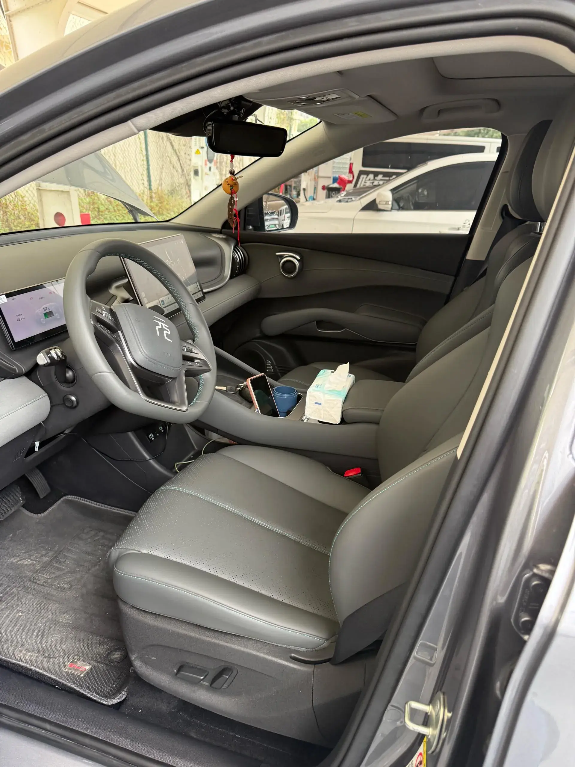 2024 BYD YUAN thumbnail 4