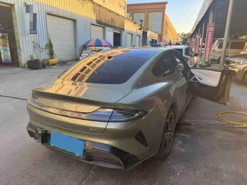 2024 MI SU7 thumbnail 3