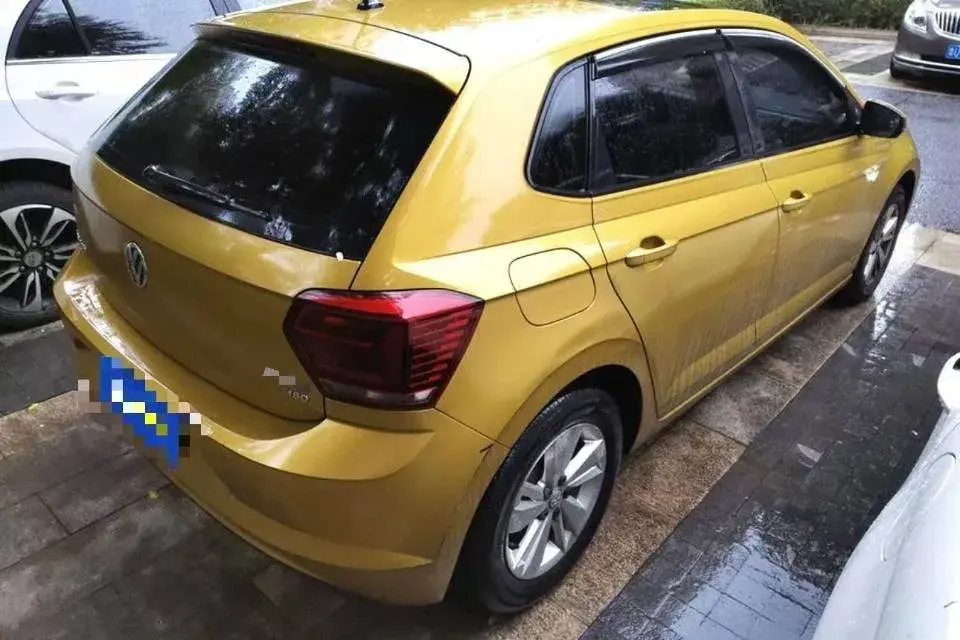 2019 VOLKSWAGEN POLO thumbnail 4