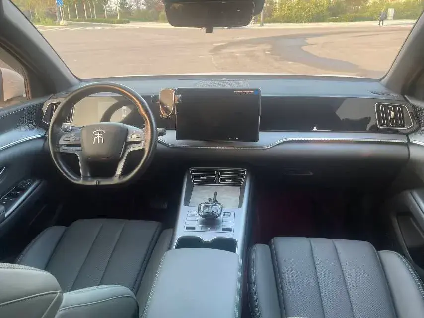 2023 BYD SONG thumbnail 4